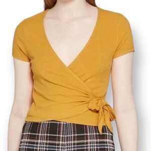 WILD FABLE MUSTARD YELLOW FAUX WRAP TOP SZ.S EUC